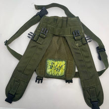 Load image into Gallery viewer, Olive Green PLCE 90 Patt Day Pack Bergen Side Pocket Rucksack Yoke British Army
