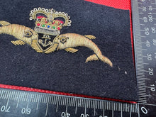 Load image into Gallery viewer, British Royal Navy Bullion Embroidered Blazer Badge - Submariners
