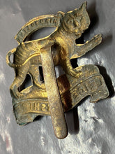 Charger l&#39;image dans la galerie, Original British Army WW1 Leicestershire Regiment Cap Badge
