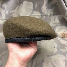 Charger l&#39;image dans la galerie, Genuine British Army Forces Beret - Royal Welsh - Size 58 - The Militaria Shop
