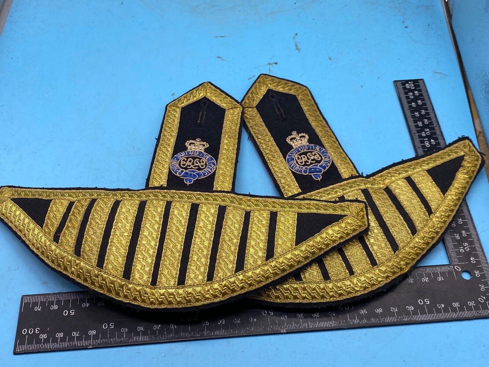 Pair of Original British Army Grenadier Guards Bandsman's Epaulettes / Wings - The Militaria Shop