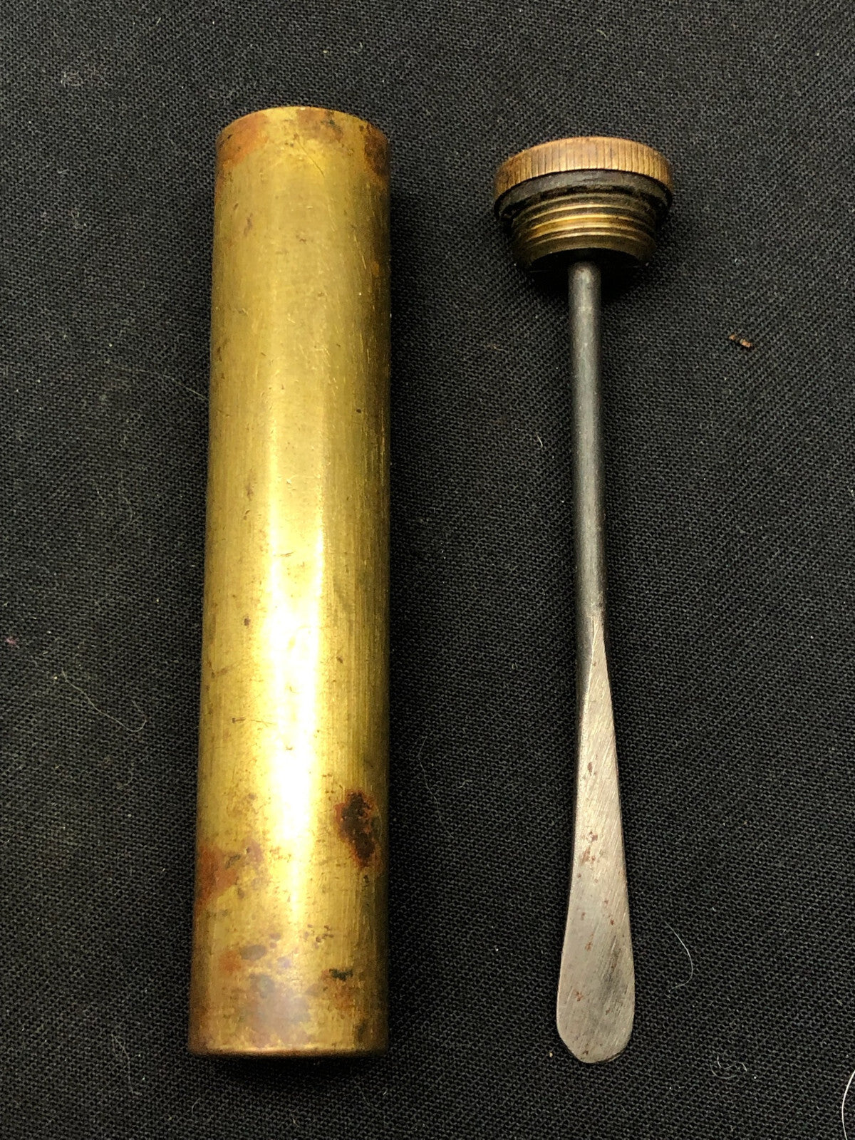 Original WW1 British Army Brass Oil Bottle - SMLE Lee Enfield - EFD Marked - The Militaria Shop