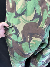 Charger l&#39;image dans la galerie, Original British Army 1968 Pattern Combat DPM Trousers - 32&quot; Waist
