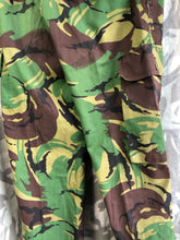 Charger l&#39;image dans la galerie, Genuine British Army DPM Camouflaged Tropical Trousers - 72/76/82
