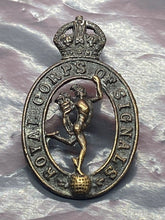 Lade das Bild in den Galerie-Viewer, Original British Army WW2 Royal Corps of Signals Officer&#39;s Bronze Collar Badge
