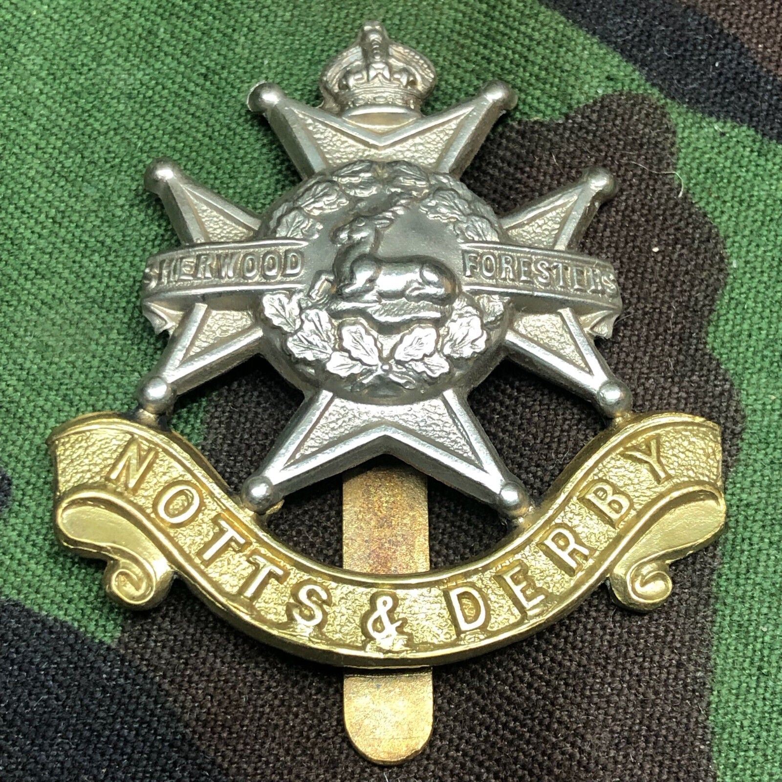 Original British Army Notts & Derby Regiment Beret / Cap Badge - The Militaria Shop