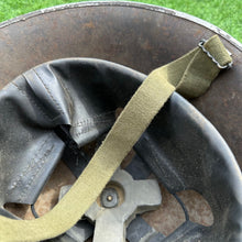 Lade das Bild in den Galerie-Viewer, Genuine British Army Mk4 Combat Turtle Helmet &amp; Liner - Untouched Original
