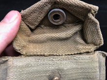 Lade das Bild in den Galerie-Viewer, Original WW2 British Army 37 Pattern Pistol Ammo Pouch
