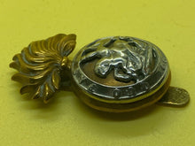 Load image into Gallery viewer, Original WW1 / WW2 British Army Royal Northumberland Fusiliers Cap Badge
