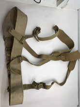 Charger l&#39;image dans la galerie, Original British Army WW2 37 Pattern Belt &amp; Shoulder Straps Set - 42&quot; Waist
