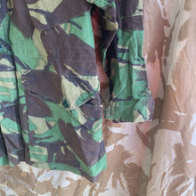 Lade das Bild in den Galerie-Viewer, Genuine British Army Smock Combat Jungle DPM Camouflage - Size 160/88
