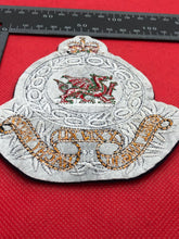 Lade das Bild in den Galerie-Viewer, British Army Royal Regiment of Wales Emboidered Blazer Badge
