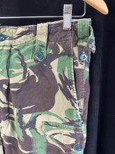 Load image into Gallery viewer, Original British Army 1968 Pattern Combat DPM Trousers - 28&quot; Waist
