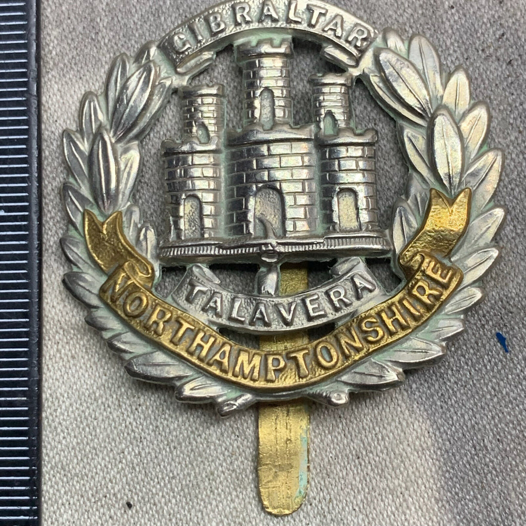 Original WW2 British Army Cap Badge - Northamptonshire Regiment