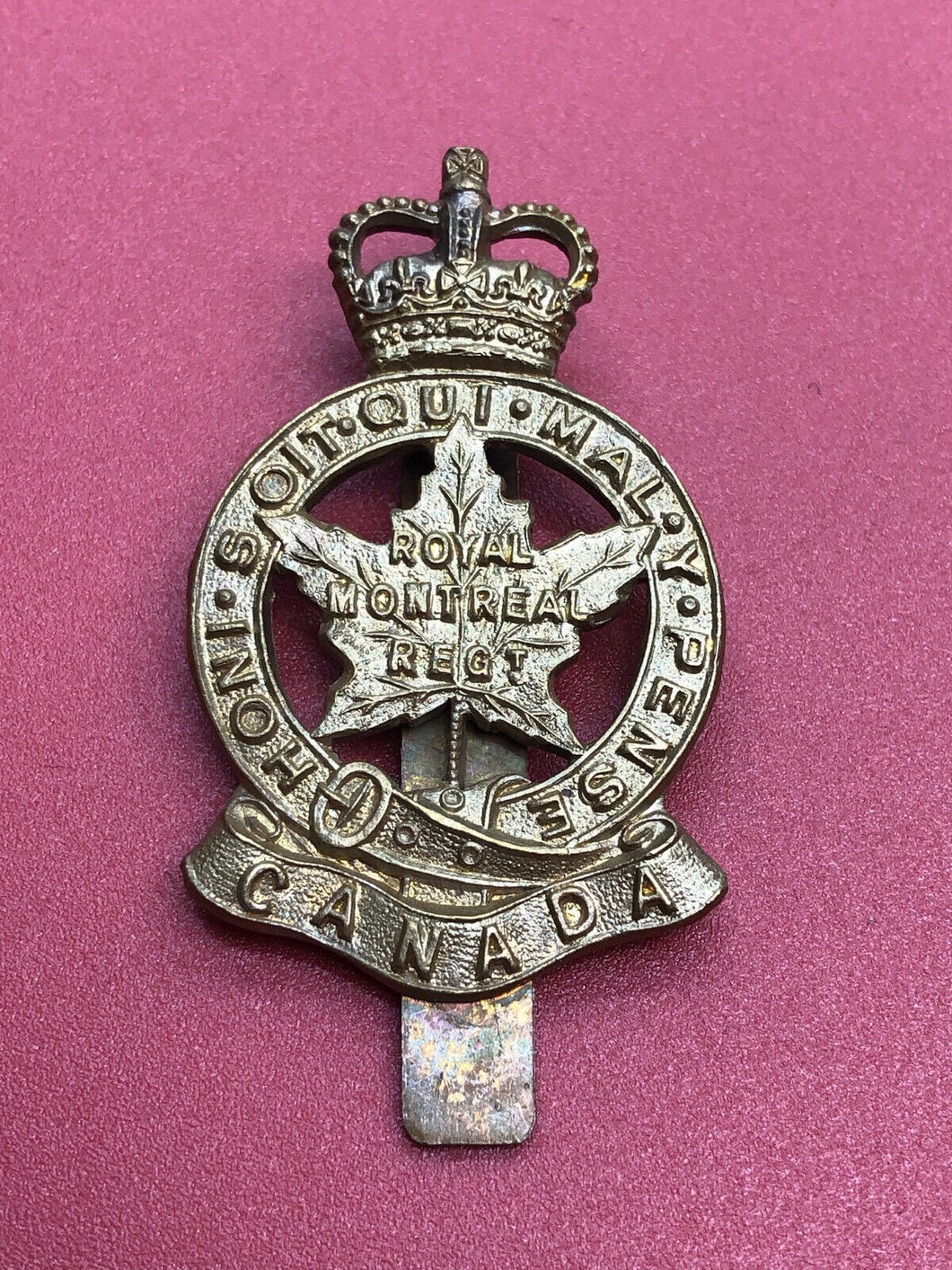 Genuine Canadian Army Royal Montreal Regiment Cap Badge