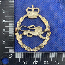 Charger l&#39;image dans la galerie, Genuine British Army King&#39;s Own Royal Regiment Cap Badge
