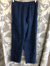 Lade das Bild in den Galerie-Viewer, Genuine British Army Woman&#39;s Nurses Trousers Slacks - 72/76/108
