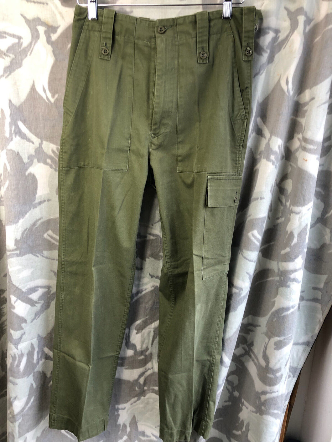 Genuine British Army OD Green Fatigue Combat Trousers - Size 32