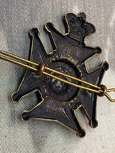 Charger l&#39;image dans la galerie, Original Victorian Era British Army The King&#39;s Royal Rifle Corps Cap Badge
