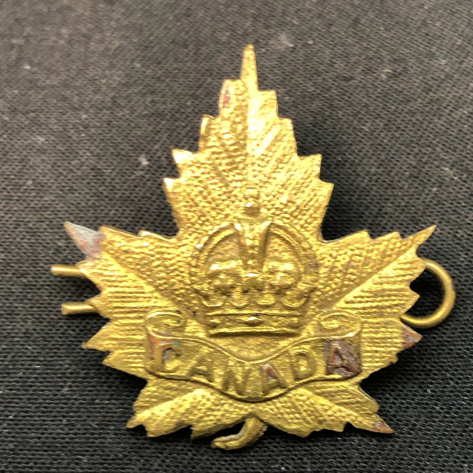 Original WW2 Canadian Army Cap Badge - Canadian General Service - The Militaria Shop