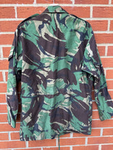 Load image into Gallery viewer, Genuine British Army DPM Camouflaged Combat Smock Jacket - Size 170/96
