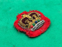 Charger l&#39;image dans la galerie, Genuine British Army Red Backed Rank Crown - Embroidered Bullion Badge
