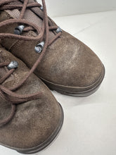 Load image into Gallery viewer, British Army Surplus Brown Leather Combat Boots - HAIX - Size UK 11 M - The Militaria Shop
