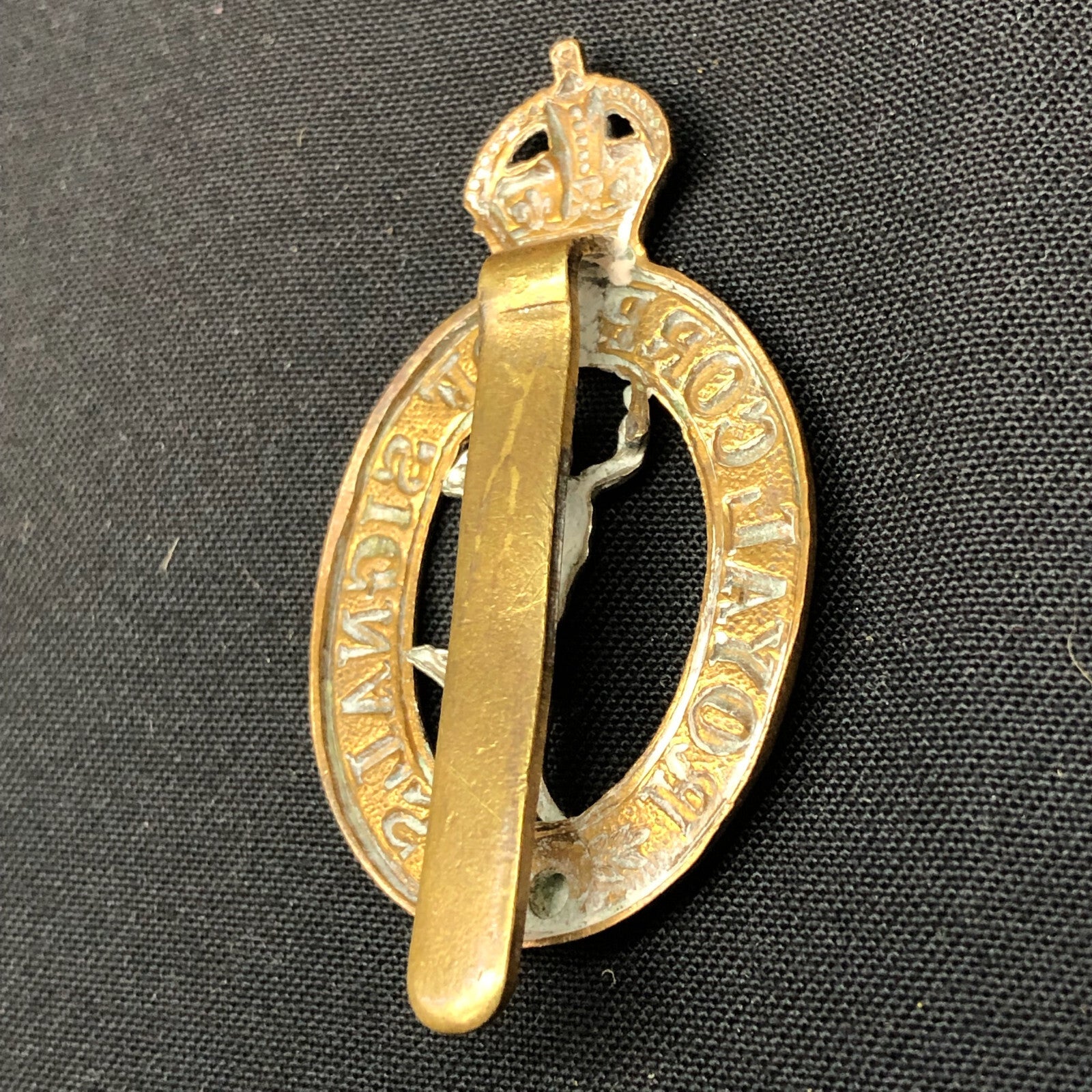 Genuine British Army WW2 Royal Corps of Signals Cap Badge - The Militaria Shop