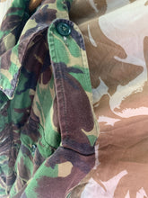 Charger l&#39;image dans la galerie, Genuine British Army Smock Combat Jungle DPM Camouflage - Size 160/104
