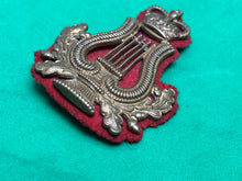 Load image into Gallery viewer, Genuine British Army Musicians Queen&#39;s Crown Cap Badge
