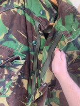 Charger l&#39;image dans la galerie, Genuine British Army Smock Combat Jungle DPM Camouflage - Size 160/104
