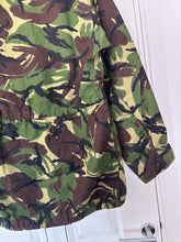 Load image into Gallery viewer, Genuine British Army DPM Camouflaged Field Jacket-Size 170/96 - The Militaria Shop
