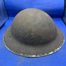 Charger l&#39;image dans la galerie, Original WW2 British Army Mk2 Brodie Combat Helmet
