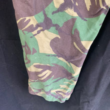 Charger l&#39;image dans la galerie, Genuine British Army DPM Combat Trousers - Size 70/88/104
