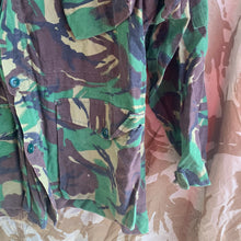 Charger l&#39;image dans la galerie, Genuine British Army Smock Combat Jungle DPM Camouflage - Size 40&quot; Chest
