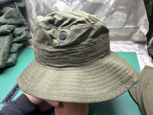 Load image into Gallery viewer, Original British Army WW2 Pattern 1950s Boonie Jungle Hat - New Old Stock 6 1/2
