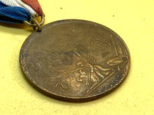 Load image into Gallery viewer, Original France, Belgium, America &amp; Great Britain Peace Medal 1919
