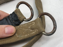 Charger l&#39;image dans la galerie, Original British Army Paratroopers Leg Restraint Strap - WW2 37 Pattern
