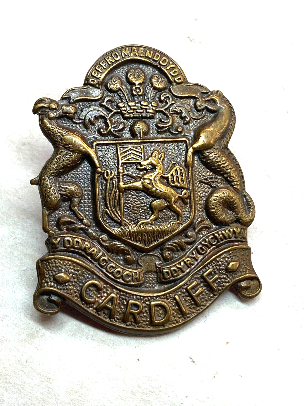 Original British Army WW1 16th Cardiff City Battalion Cap Badge