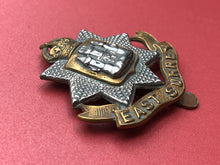 Charger l&#39;image dans la galerie, Original WW2 British Army Easy Surrey Regiment Cap Badge
