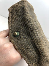 Load image into Gallery viewer, Original WW2 Canadian Army 37 Pattern Bren Pouch - Used Condition
