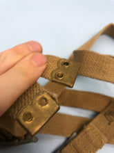 Charger l&#39;image dans la galerie, Original WW2 British Army 37 Pattern Vehicle Equipment Straps x 2 - 40&quot;  Each
