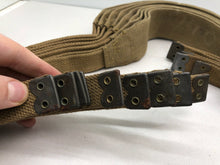 Charger l&#39;image dans la galerie, Original WW2 British Army 37 Pattern Shoulder Strap M.W&amp;S 1944 - Normal
