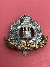 Load image into Gallery viewer, Original WW2 British Army The Suffolk Regiment Cap Badge
