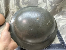 Lade das Bild in den Galerie-Viewer, Original WW2 British Home Front Mk2 Brodie Helmet - 1940 Dated
