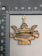 Load image into Gallery viewer, Original WW1 British Army Royal Naval Division Anson Battalion Cap Badge
