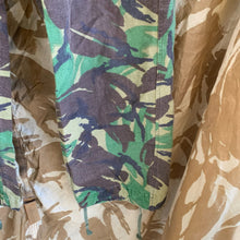 Charger l&#39;image dans la galerie, British Army DPM Camouflaged Temperate Trousers - 75/76/92 - Vintage Clothing
