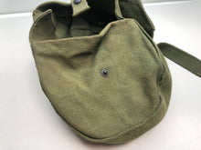 Charger l&#39;image dans la galerie, Original WW2 British Army 37 Pattern Lewis Pouch - South African Made 1941
