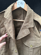 Load image into Gallery viewer, Original British Army Battledress Jacket - Royal Signals - 37&quot; Chest
