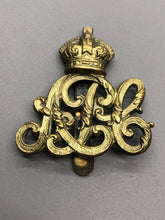 Lade das Bild in den Galerie-Viewer, Original WW1 British Army Pay Corps Cap Badge
